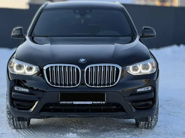 BMW X3 - фото 1