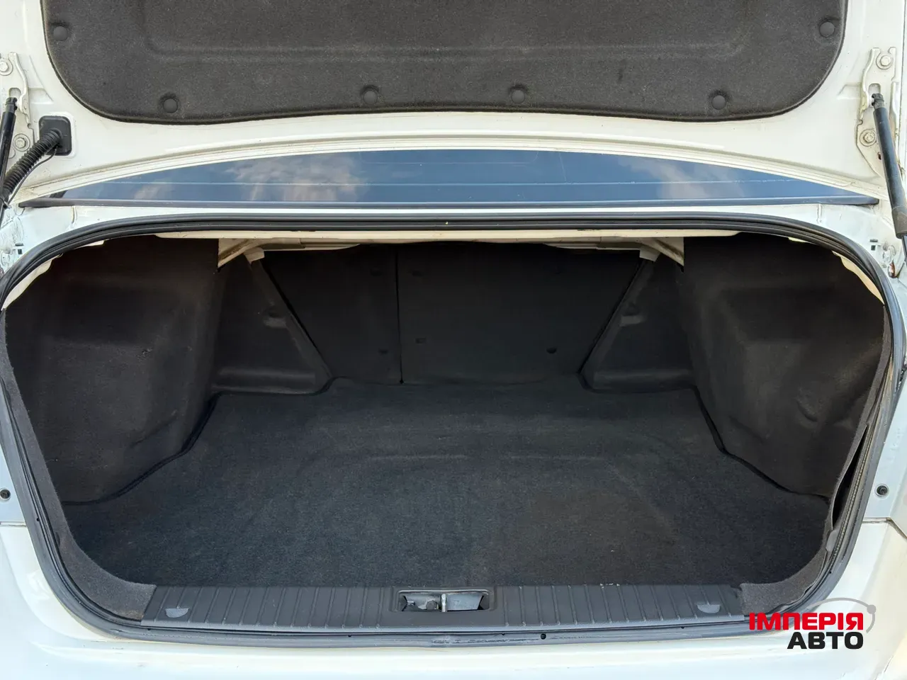 Chevrolet Epica - фото 12