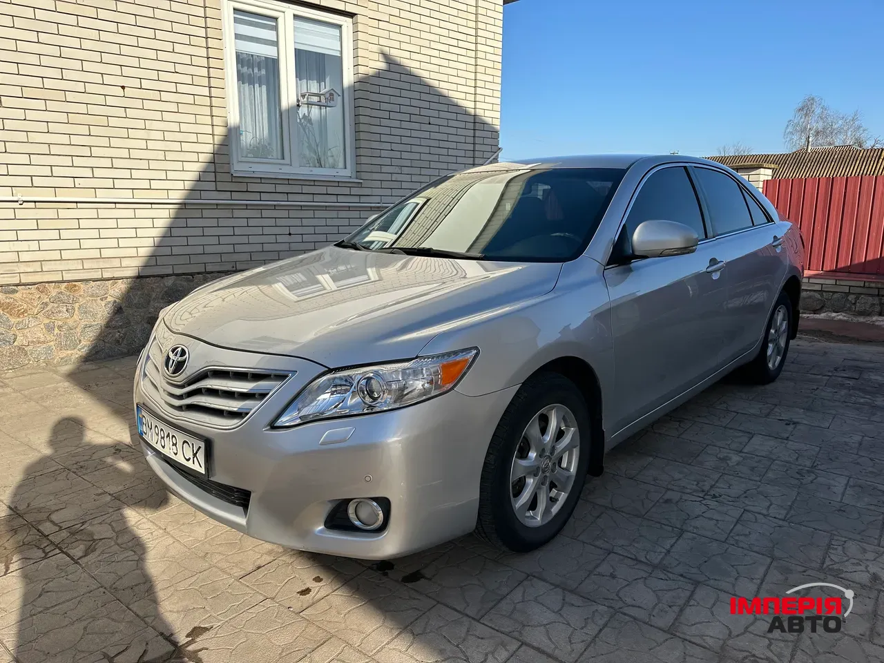 Toyota Camry - фото 2