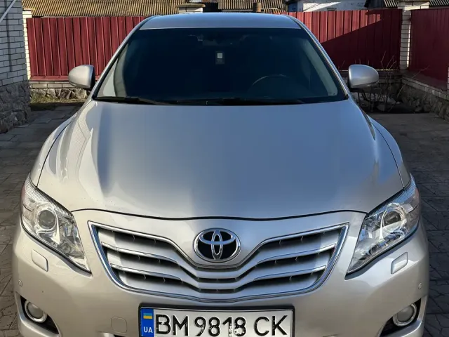 Toyota Camry - фото 5