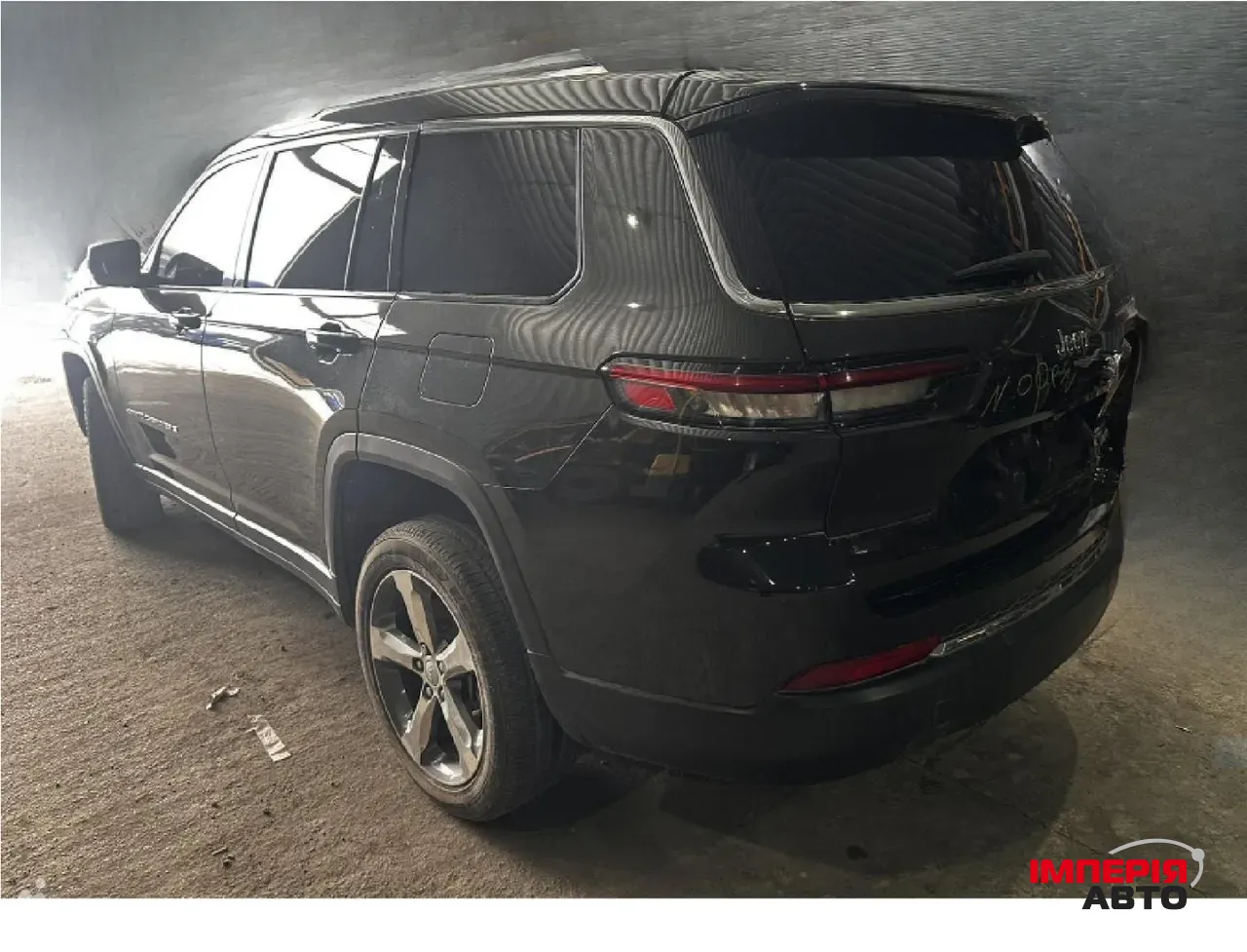 Jeep Grand Cherokee - фото 3