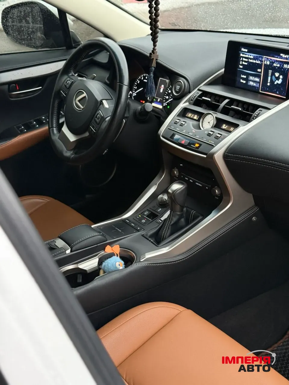 Lexus NX - фото 21