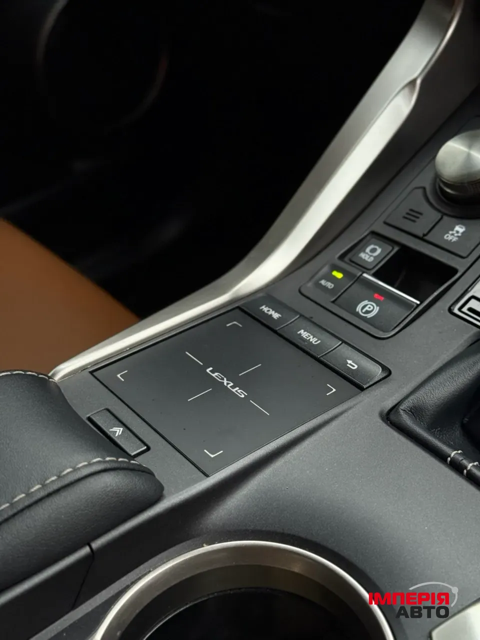 Lexus NX - фото 20