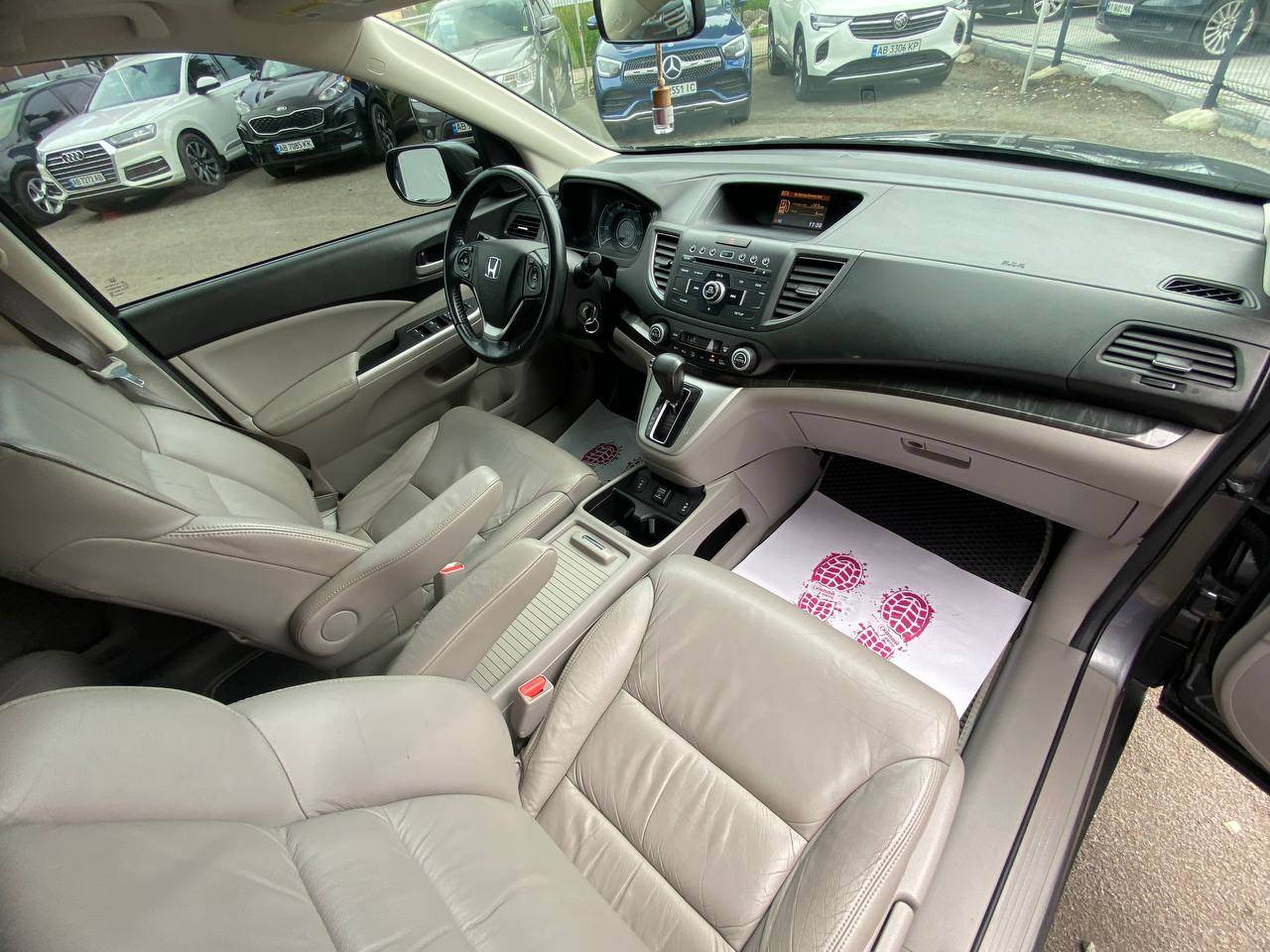 Honda CR-V - фото 10