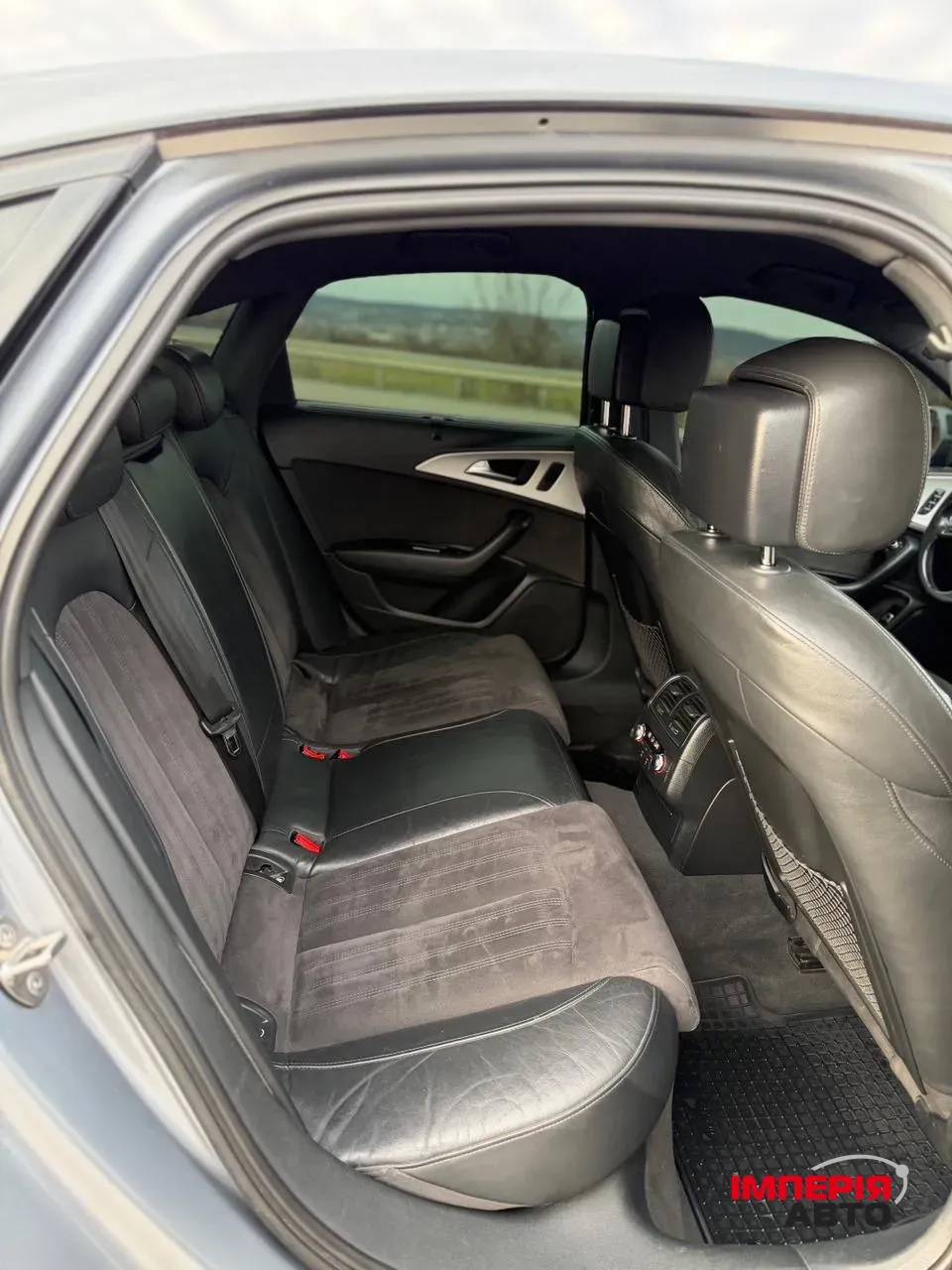 Audi A6 - фото 13