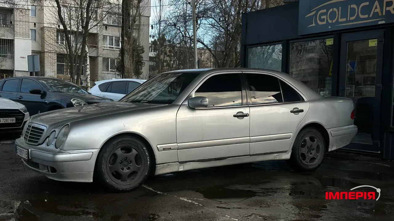 Mercedes-Benz E-Класс - фото 3