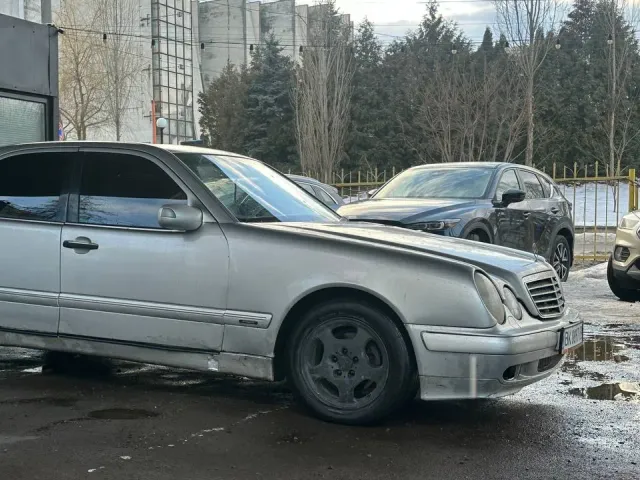 Mercedes-Benz E-Класс - фото 2