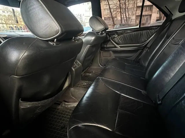 Mercedes-Benz E-Класс - фото 4