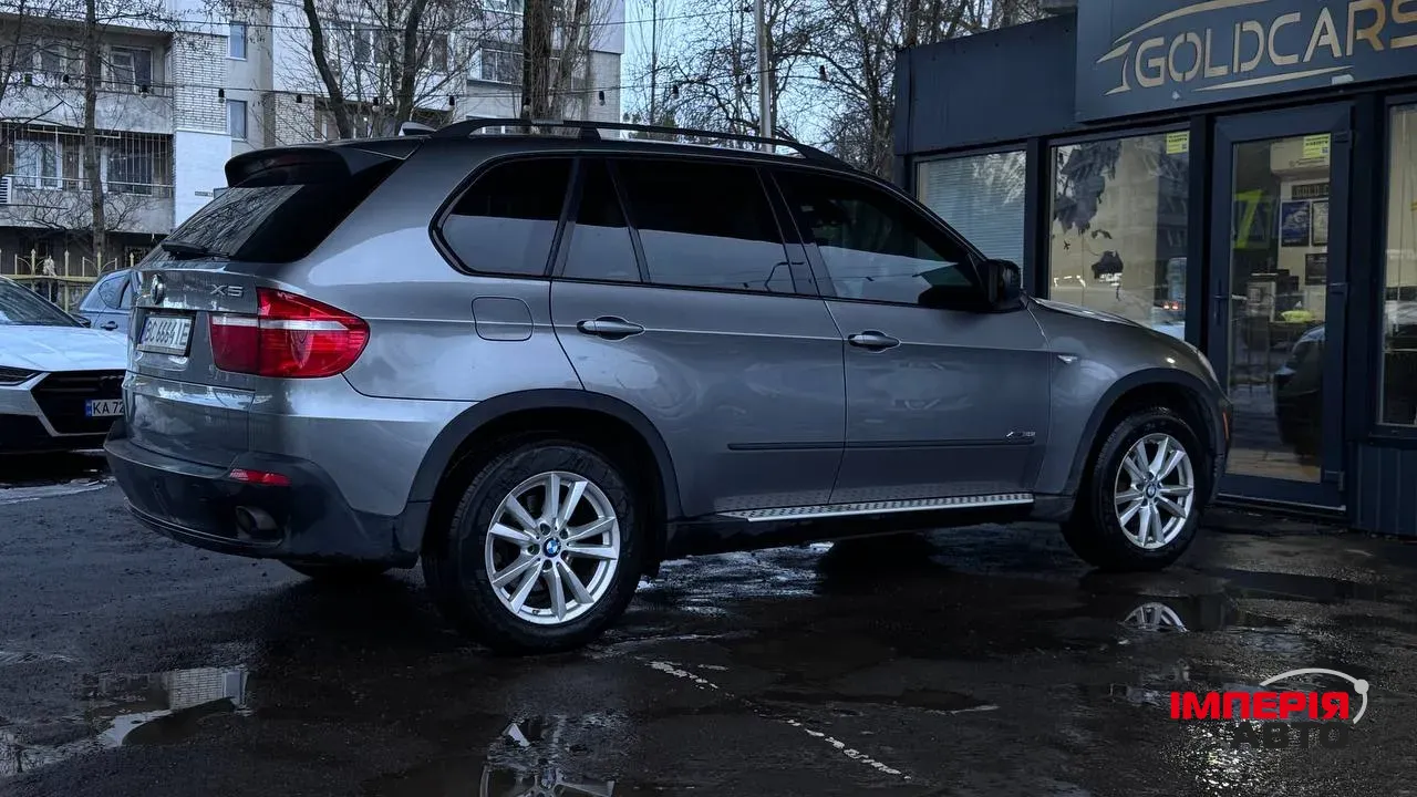 BMW X5 - фото 9