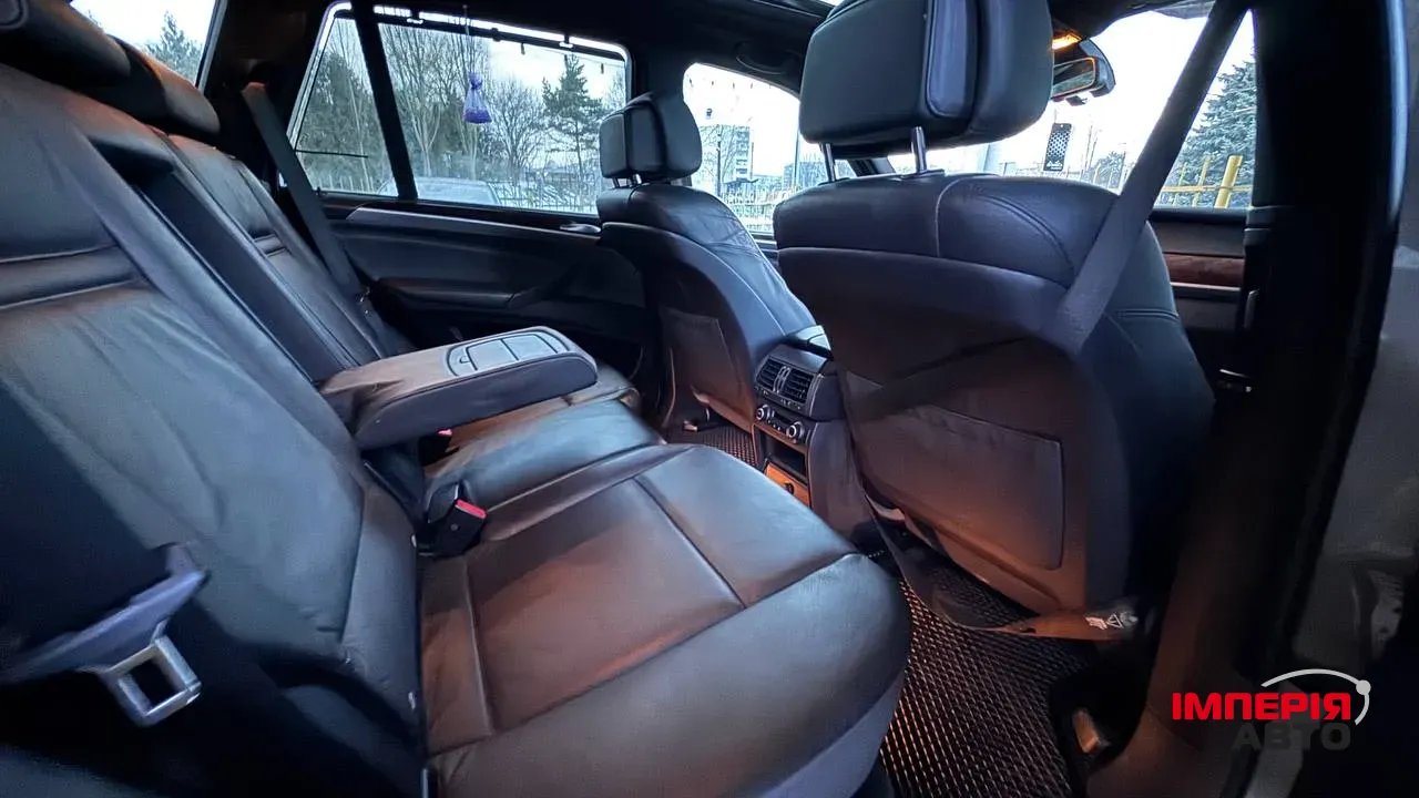 BMW X5 - фото 4