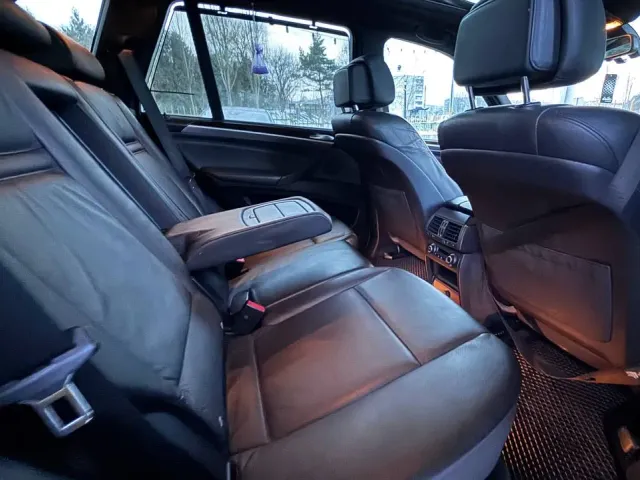 BMW X5 - фото 4