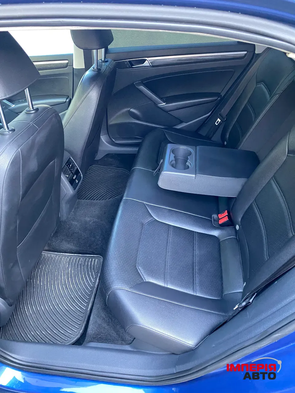 Volkswagen Passat (North America and China) - фото 16