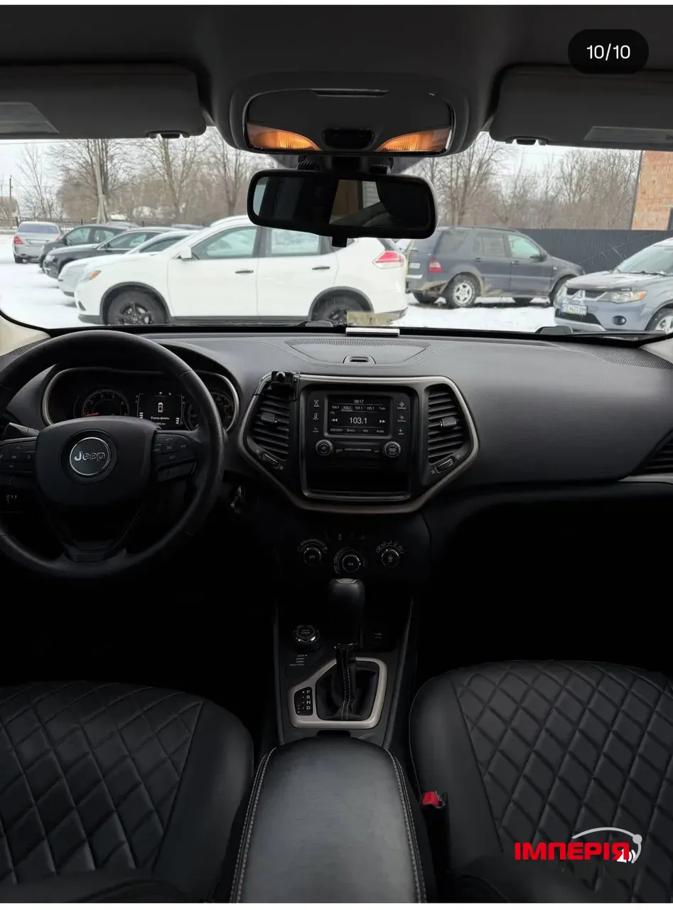 Jeep Cherokee - фото 8