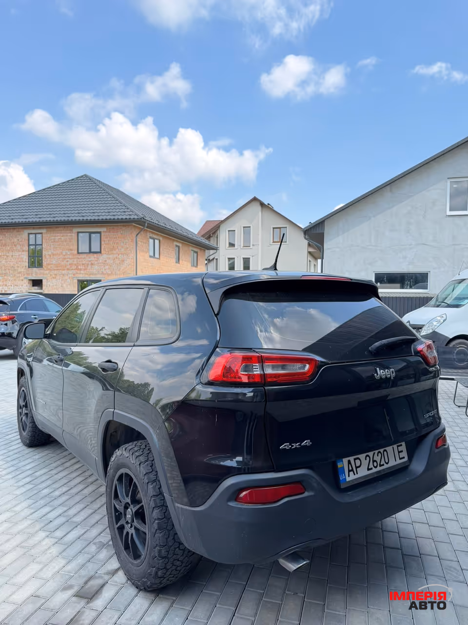 Jeep Cherokee - фото 9