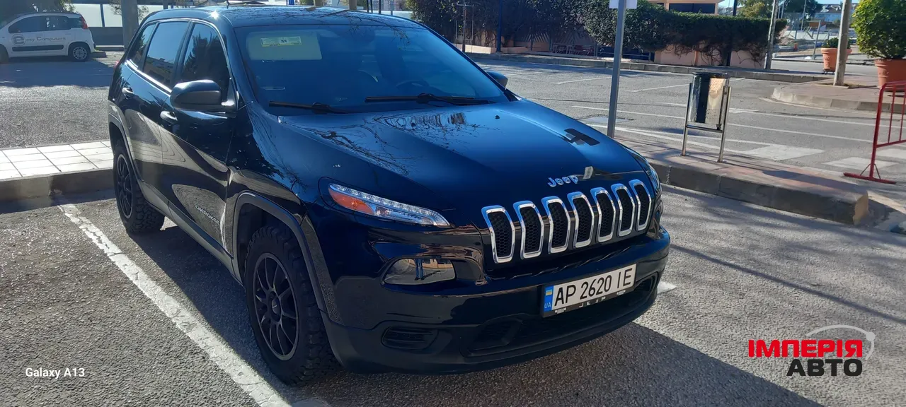 Jeep Cherokee - фото 14