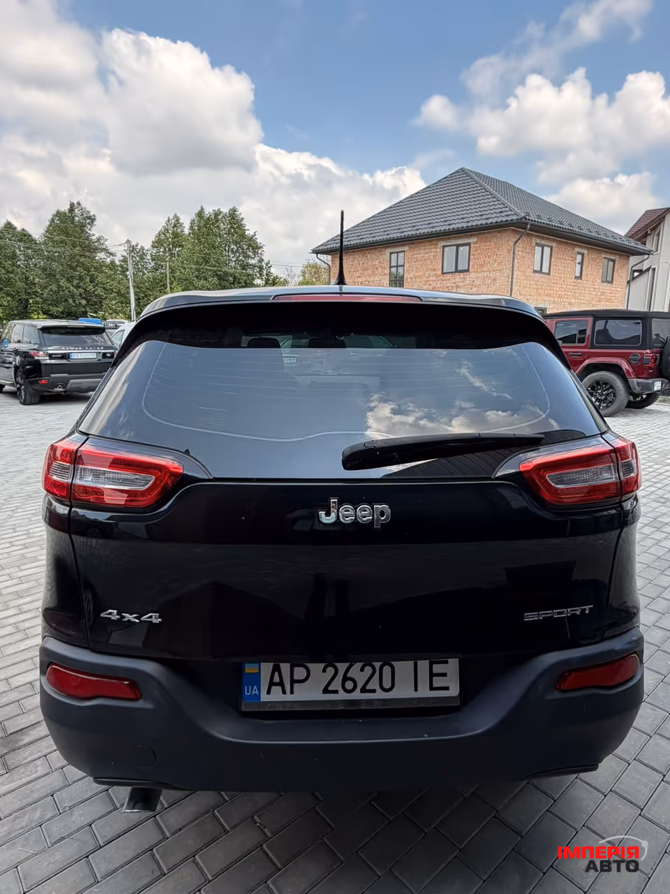 Jeep Cherokee - фото 8