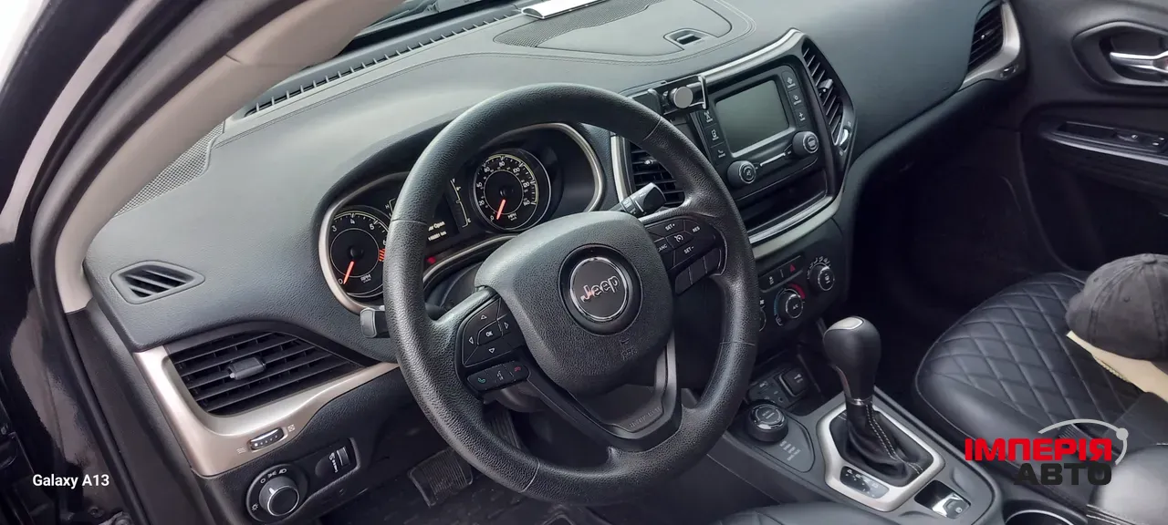 Jeep Cherokee - фото 10