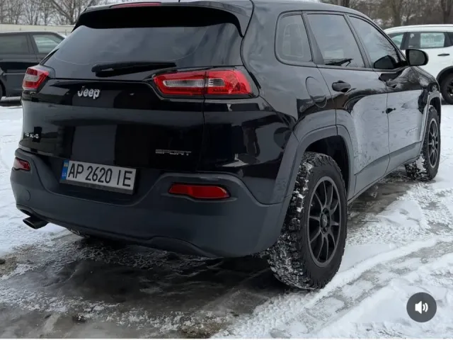 Jeep Cherokee - фото 5