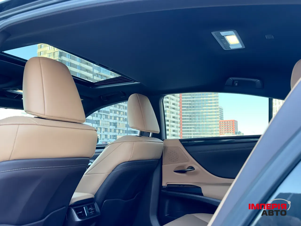 Lexus ES - фото 35