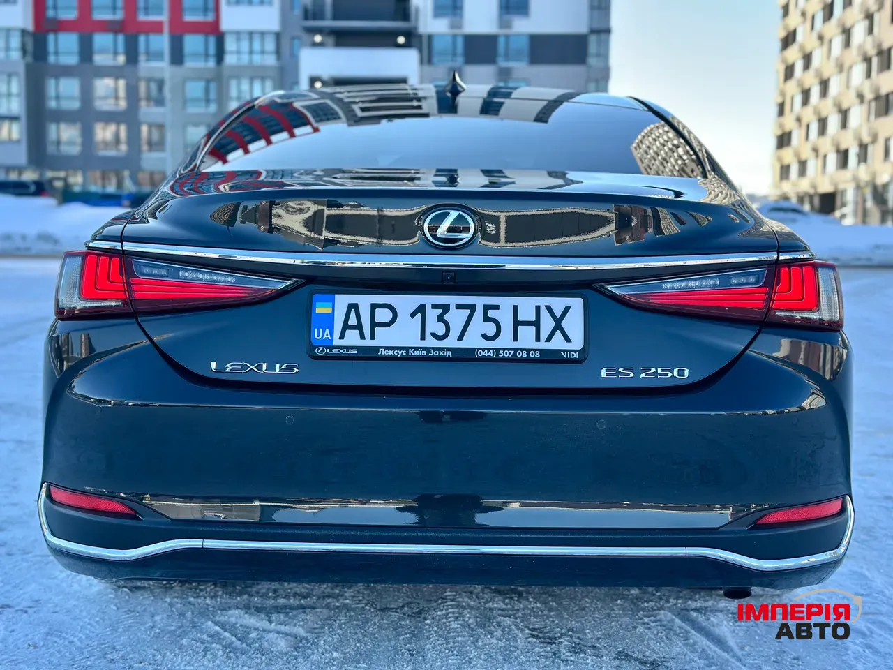 Lexus ES - фото 19