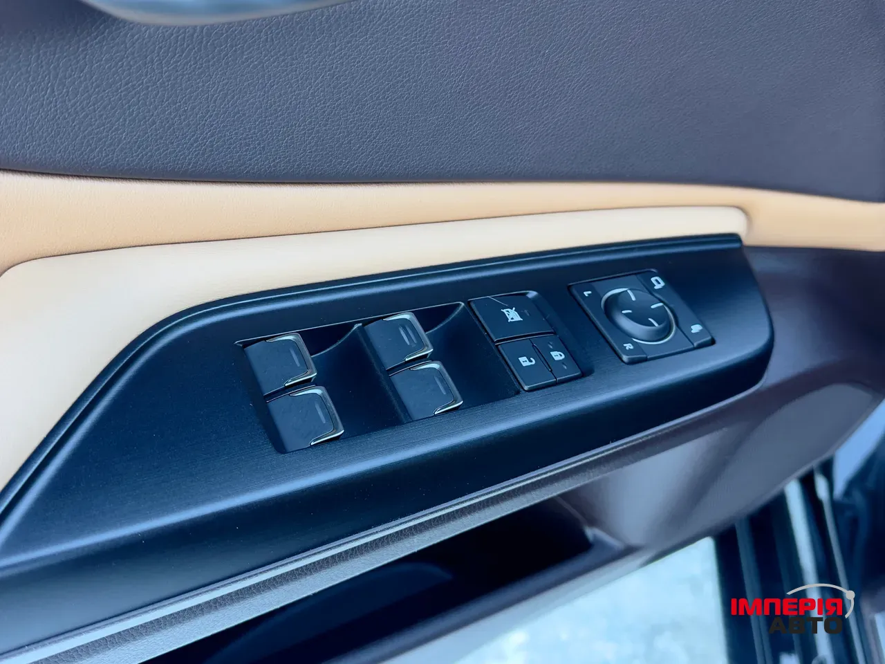 Lexus ES - фото 25