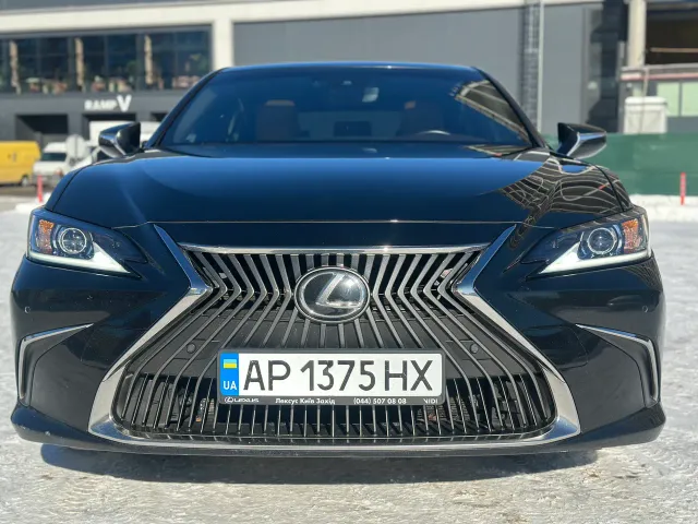 Lexus ES - фото 2