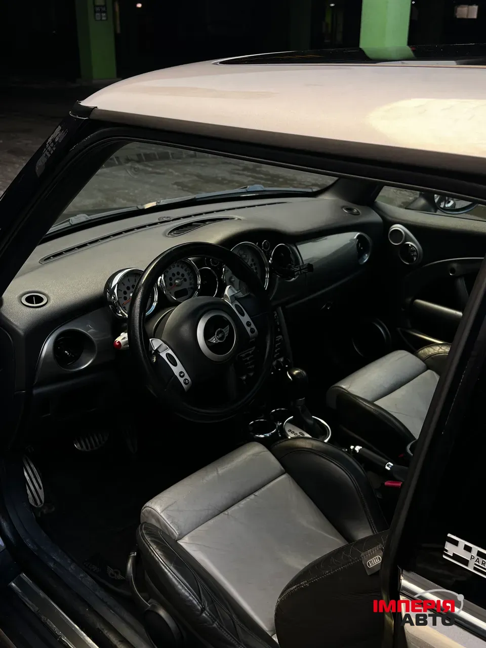 Mini Hatch - фото 10