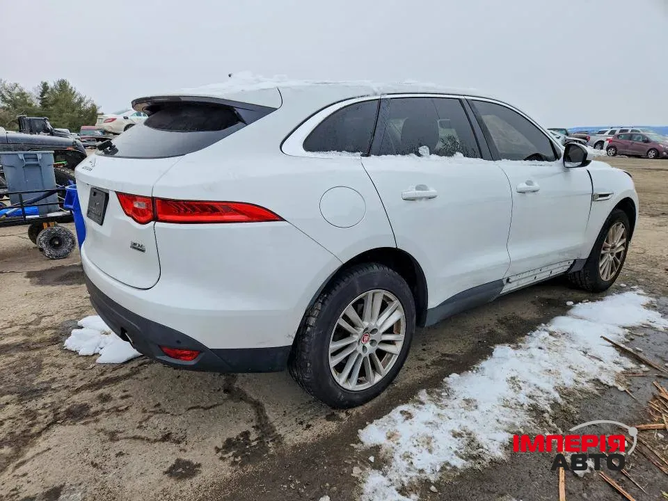 Jaguar F-Pace - фото 3