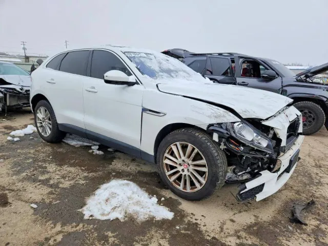 Jaguar F-Pace - фото 1