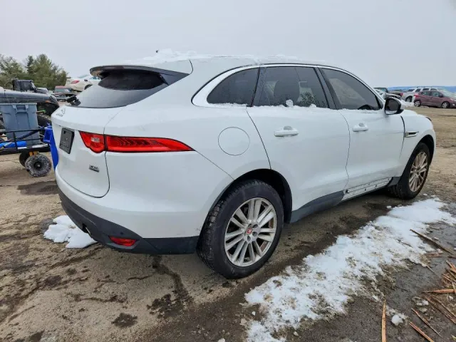 Jaguar F-Pace - фото 3