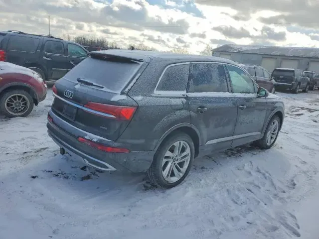 Audi Q7 - фото 3