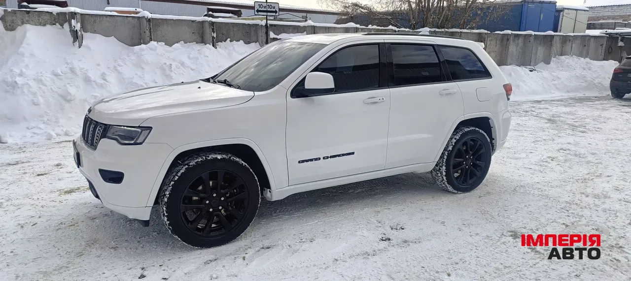 Jeep Grand Cherokee - фото 1