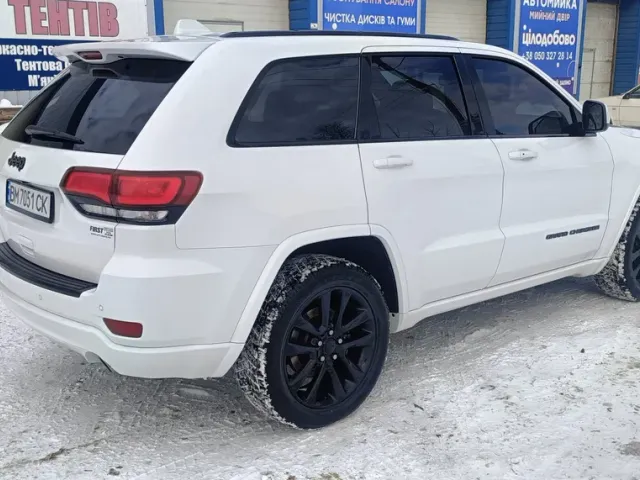 Jeep Grand Cherokee - фото 4