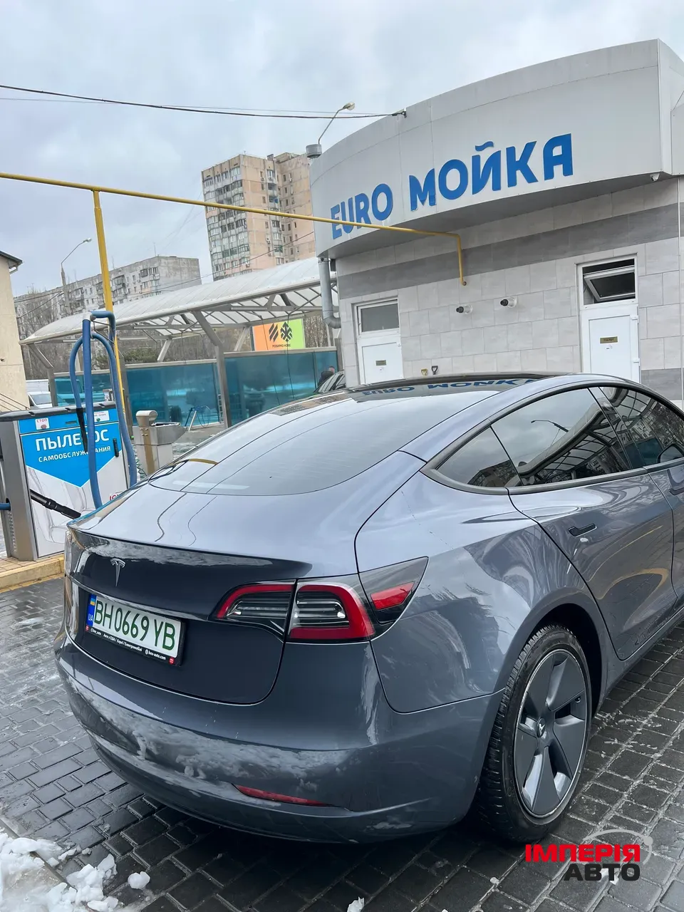 Tesla Model 3 - фото 4
