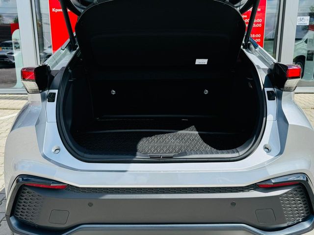 Toyota C-HR - фото 3