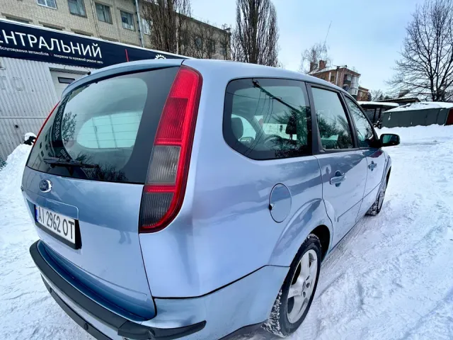 Ford Focus - фото 3