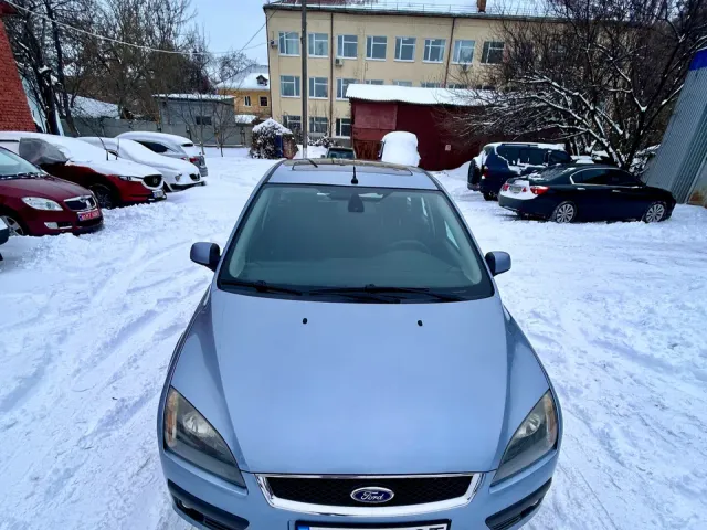 Ford Focus - фото 1