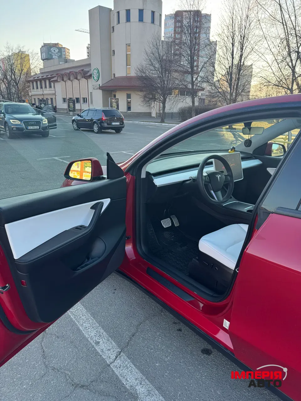 Tesla Model Y - фото 7