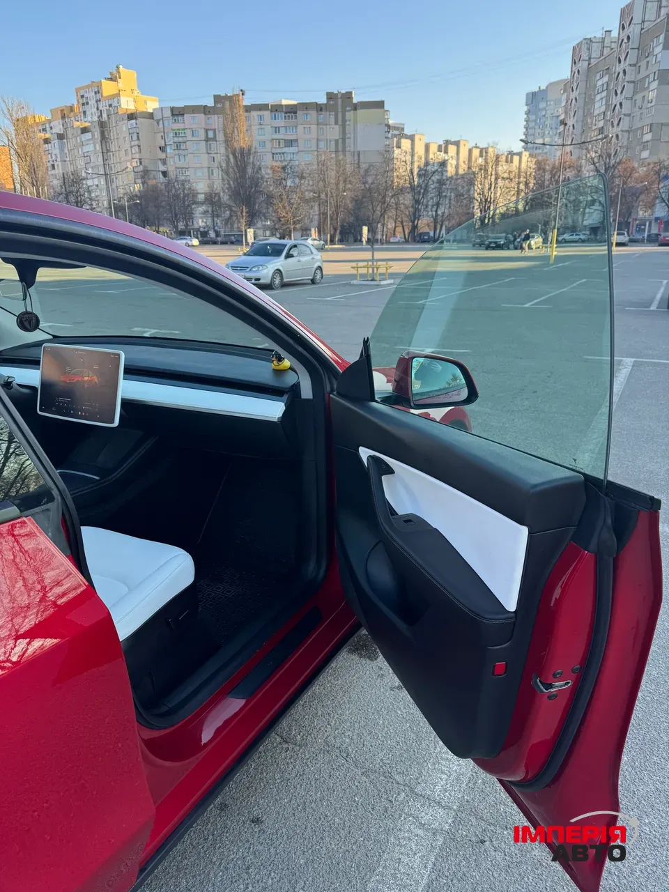 Tesla Model Y - фото 8