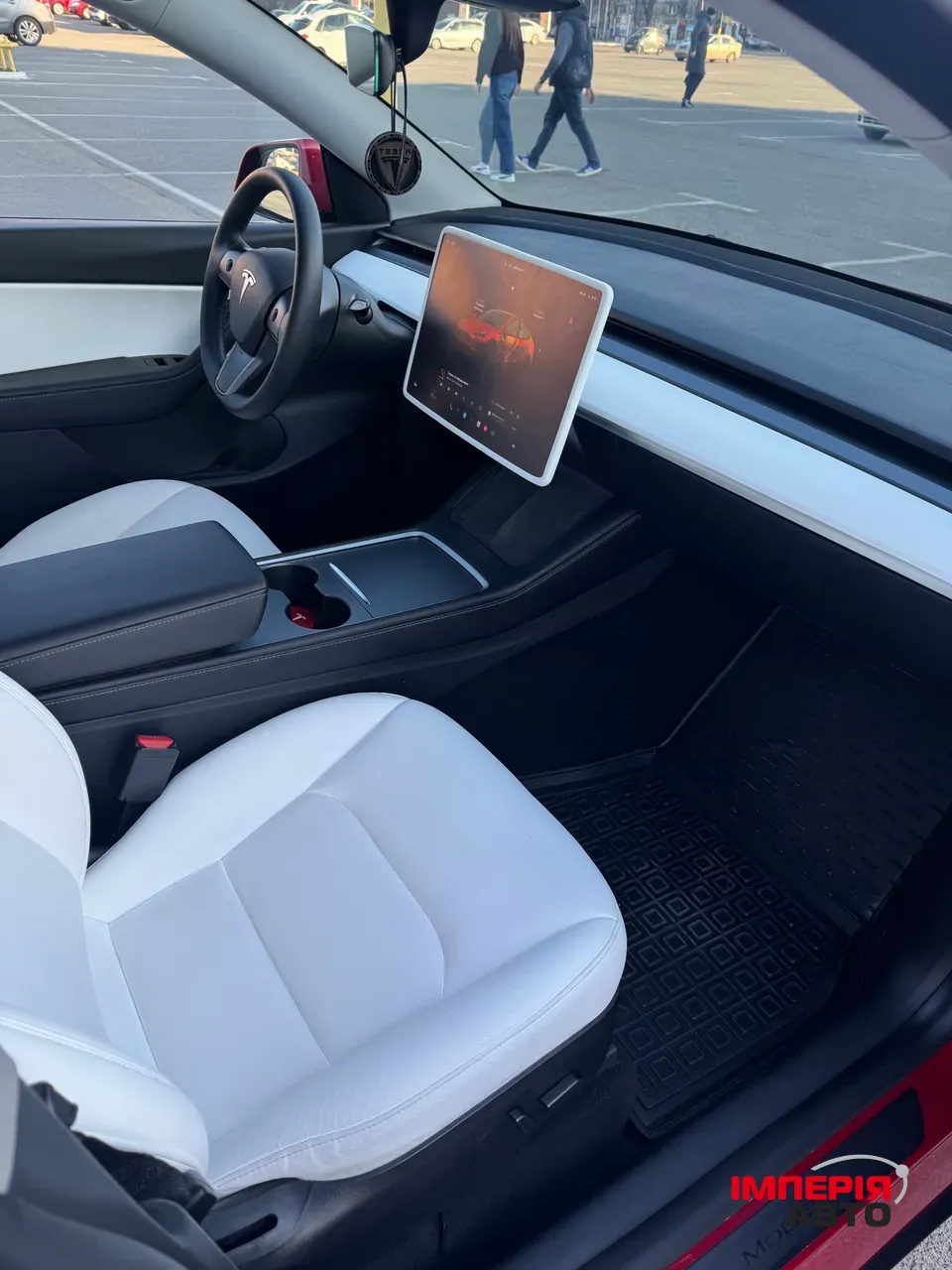 Tesla Model Y - фото 6