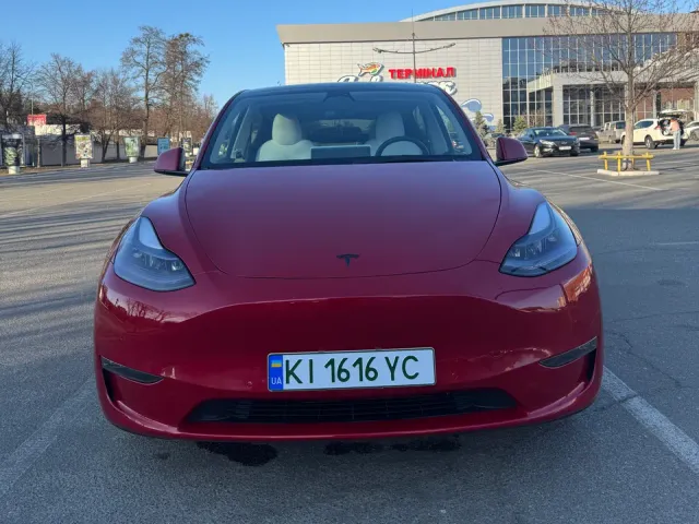 Tesla Model Y - фото 2