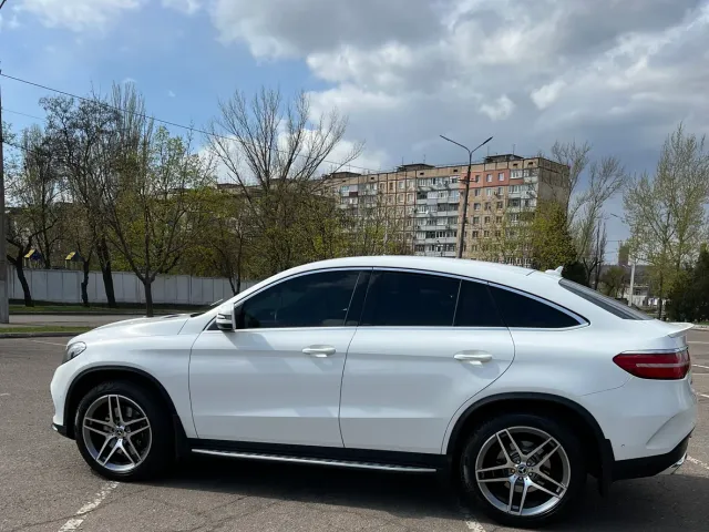 Mercedes-Benz GLE Coupe - фото 4