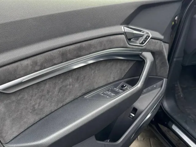 Audi e-tron S Sportback - фото 5