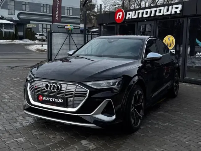 Audi e-tron S Sportback - фото 1