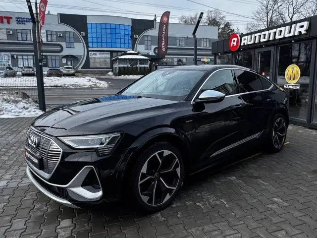 Audi e-tron S Sportback - фото 2