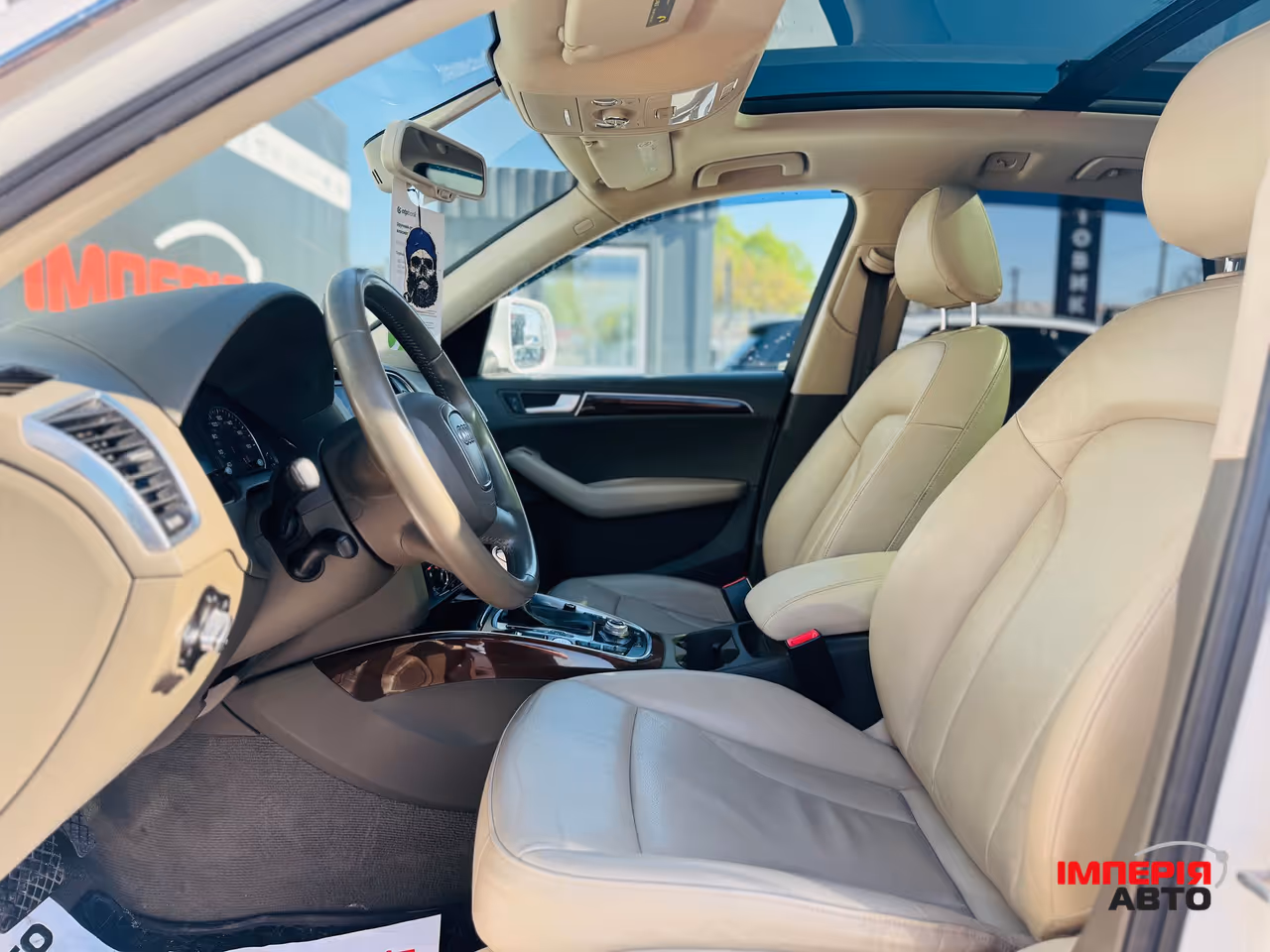 Audi Q5 - фото 7