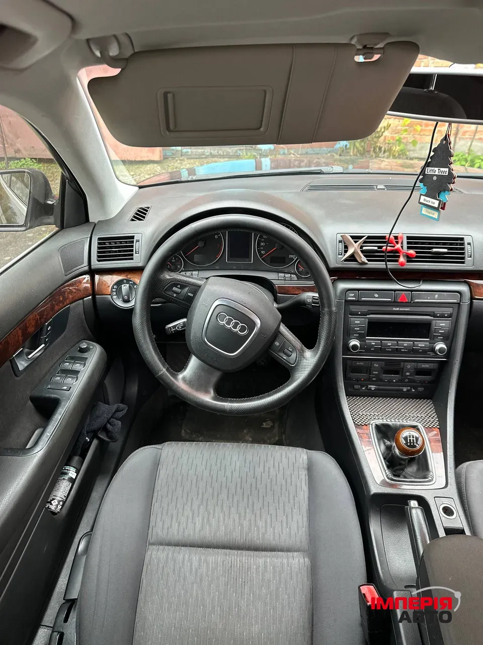 Audi A4 - фото 10