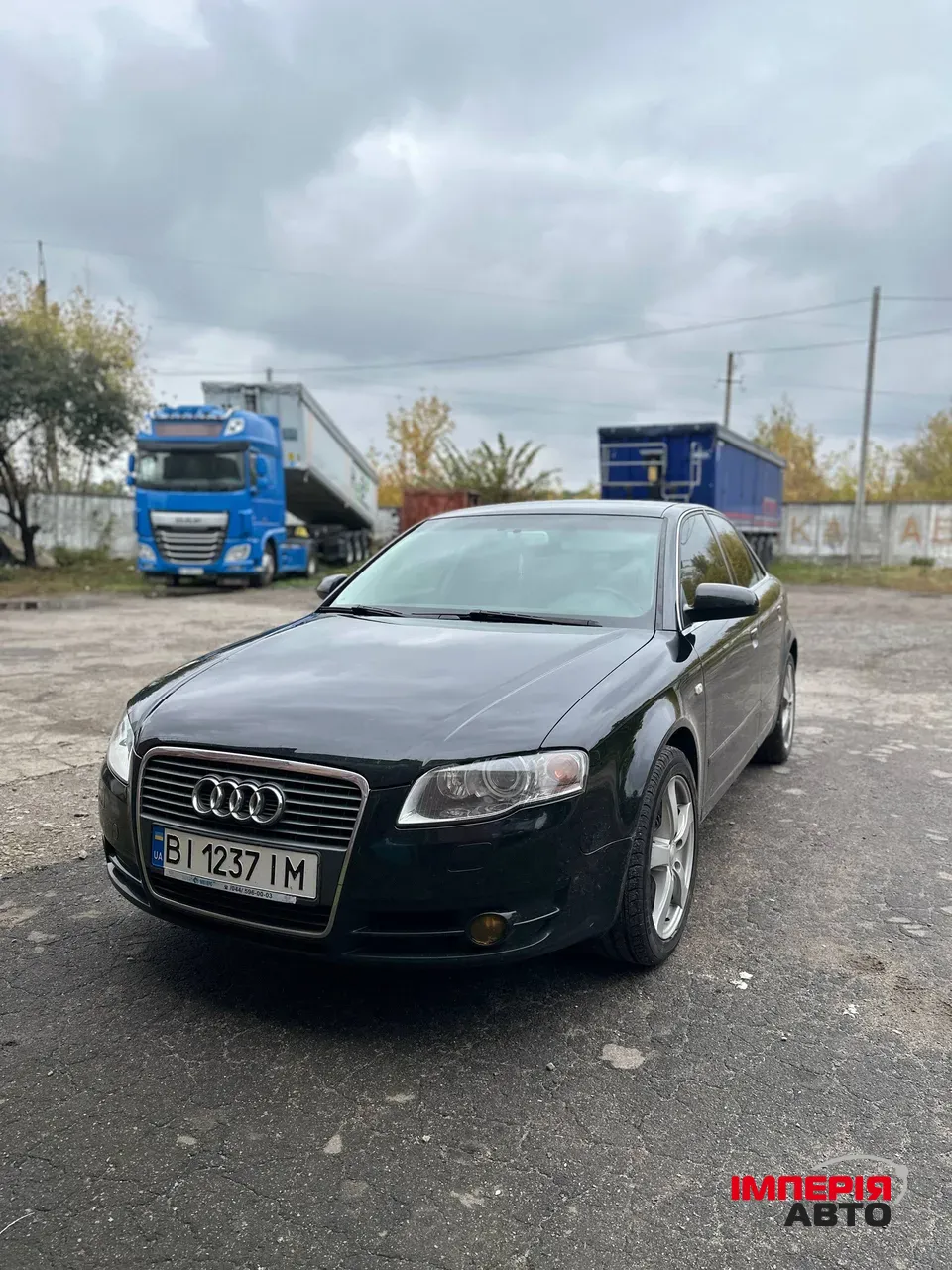 Audi A4 - фото 5