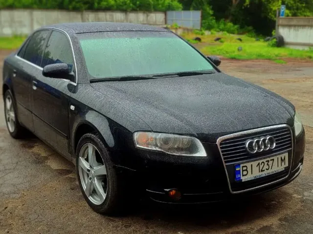 Audi A4 - фото 3
