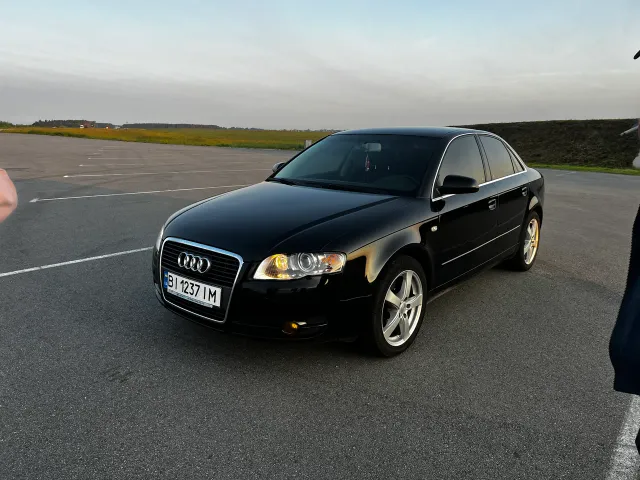 Audi A4 - фото 1